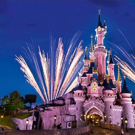 Beverly Place Next To Disneyland Montévrain Exterior foto