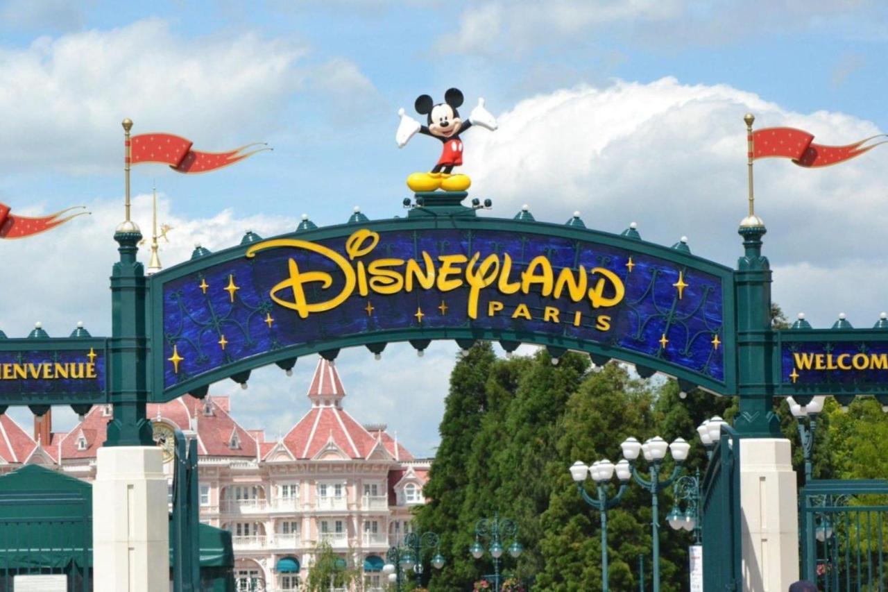 Beverly Place Next To Disneyland Montévrain Exterior foto